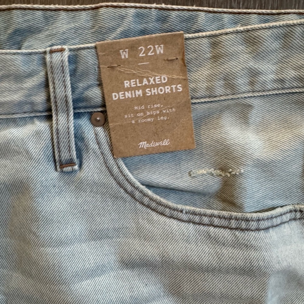 Madewell Relaxed Denim Shorts - Picture 4 of 8